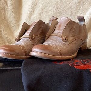 Free birds Mabel Taupe sz 7